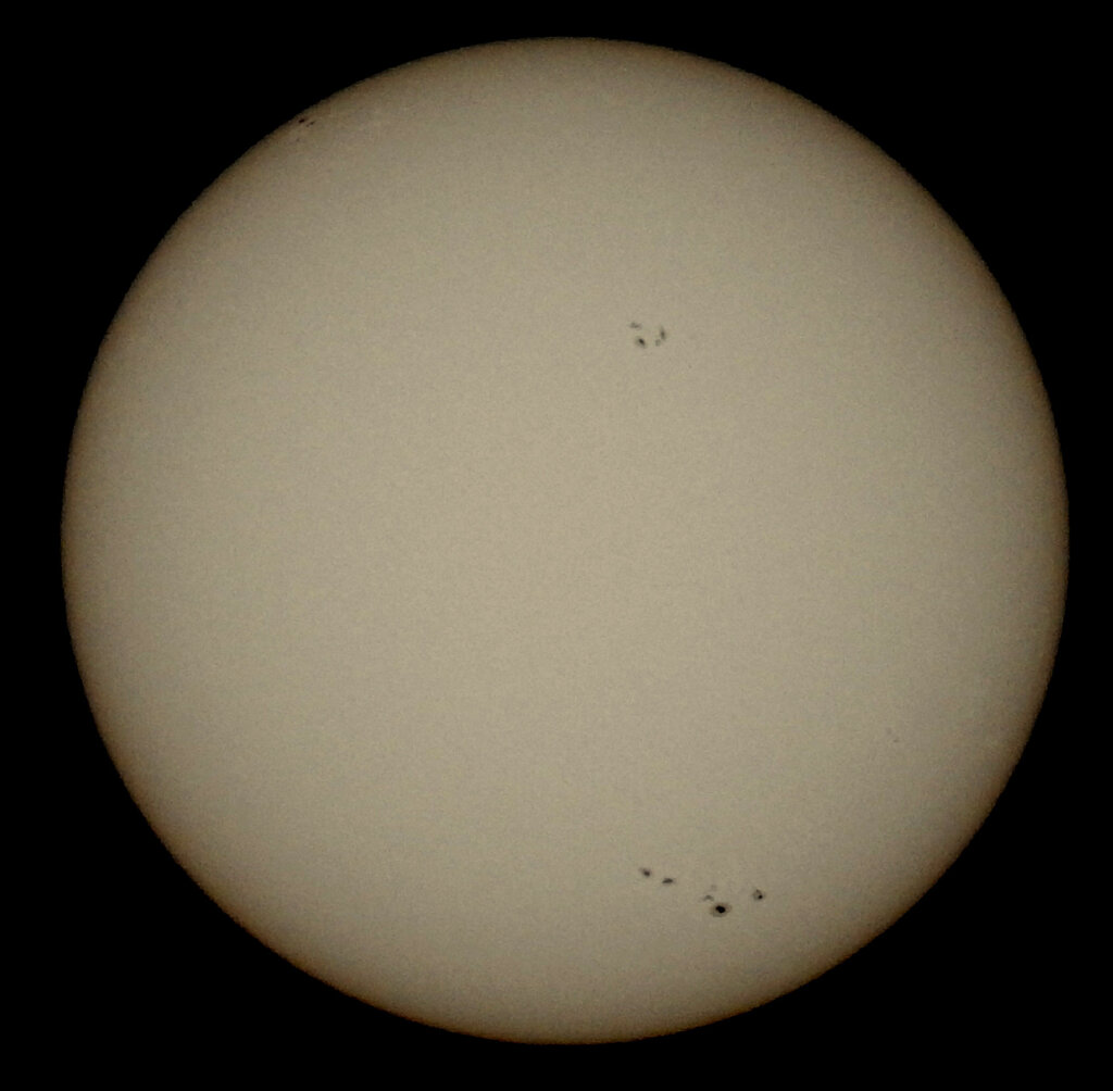 '23.5.1.12:53の5枚を重ね画像処理した太陽面