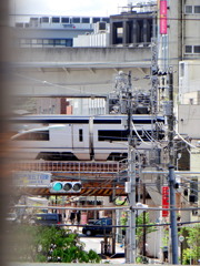 ビルの階段から西日暮里駅