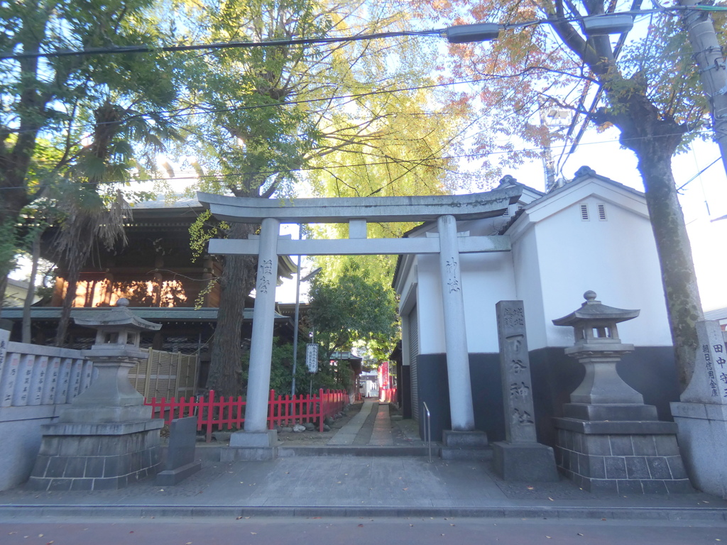 下谷神社の裏境内