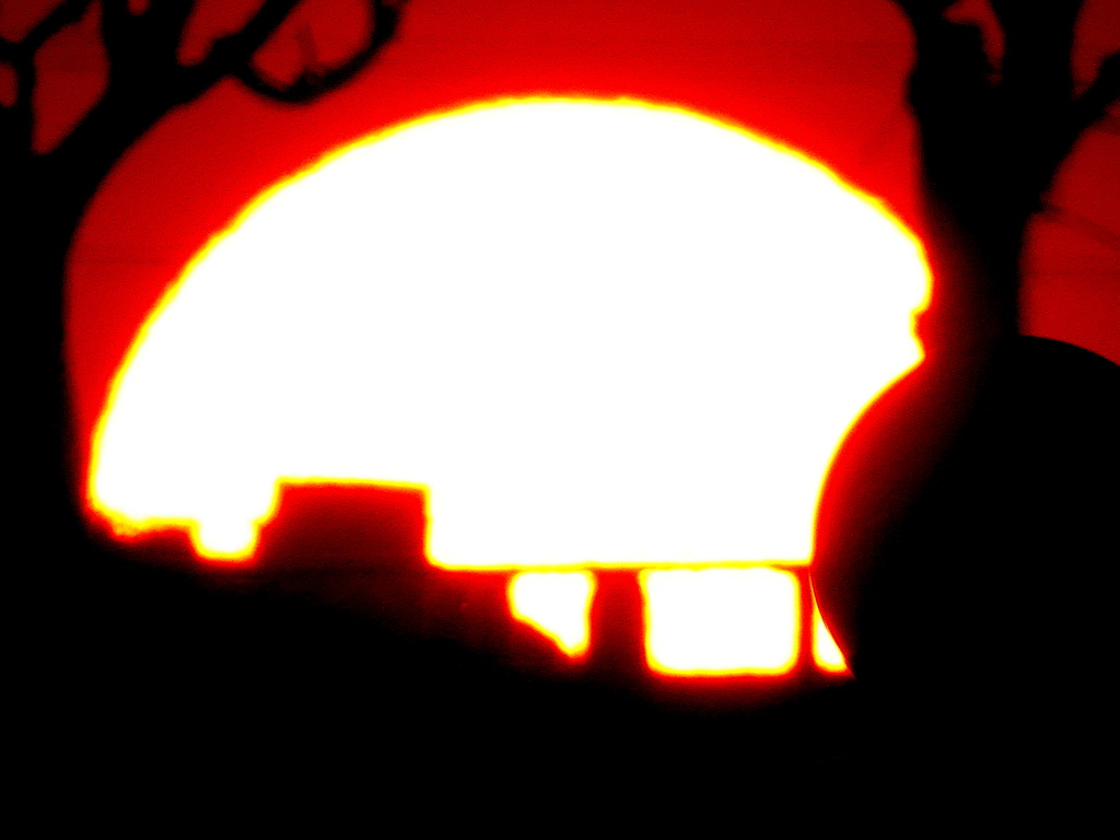 荒川土手下から西新井橋の坂の夕日