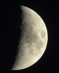 '22.10.02.17:50.の月齢6.2の月