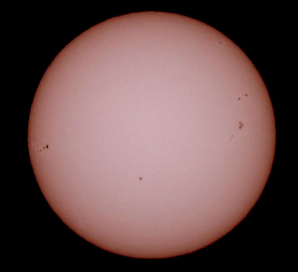 '22.12.19.10:36.の3枚を重ね画像処理した太陽面