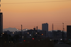 荒川土手の北西の左ミツ峠山から右東岳