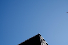 屋根上の青空