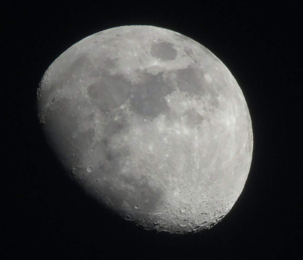 '23.01.02.18:09.の5枚を重ね画像処理した月面