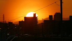 荒川土手から左東岳笹山夕日滝子山右の右大谷ヶ丸