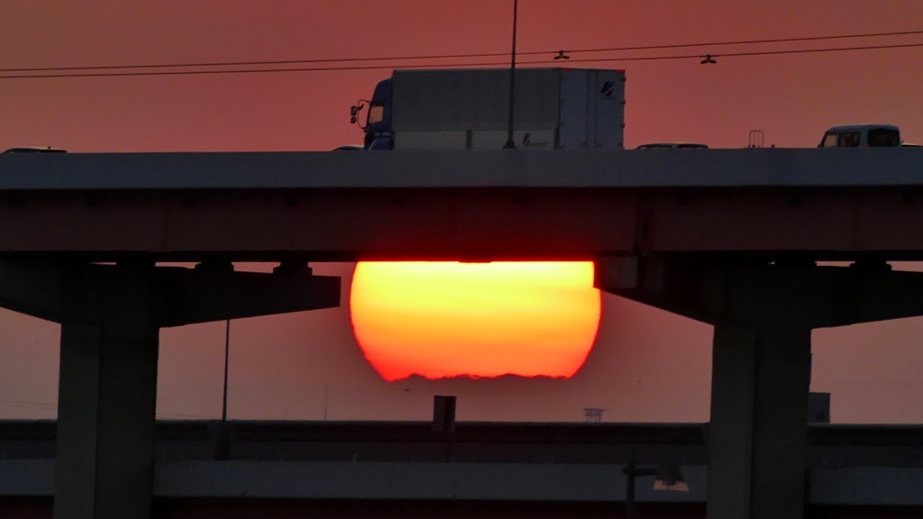 高速雲間に