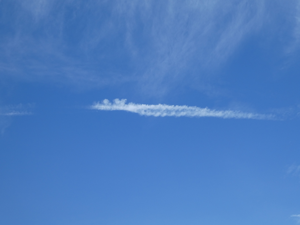 飛行機雲の乱れ