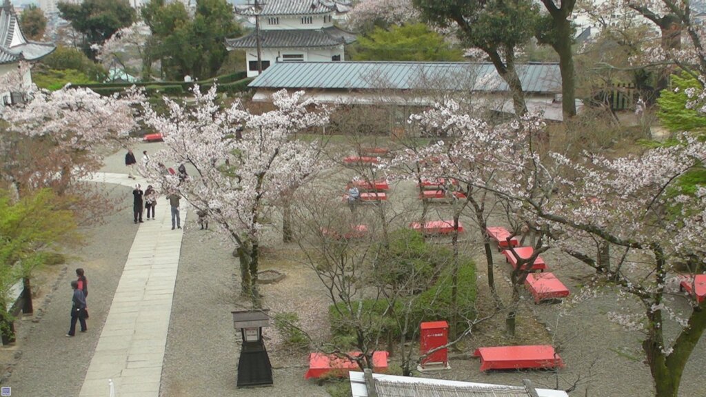 犬山城の天主からの前庭の眺め