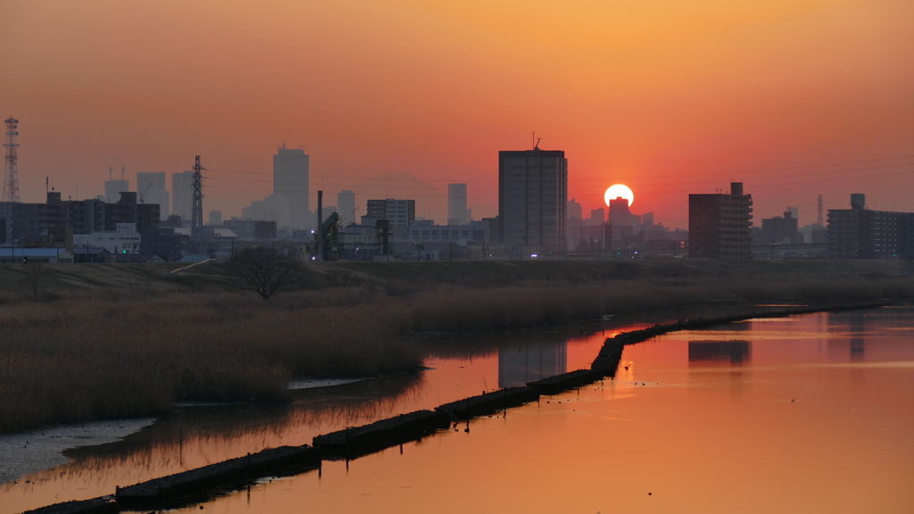 西新井橋の静かな夕焼け