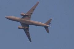 荒川土手上空のジェット