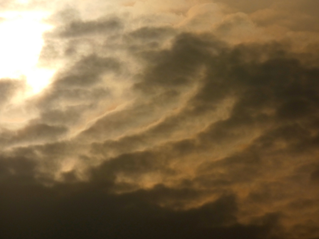 隅田川の夕日と雲