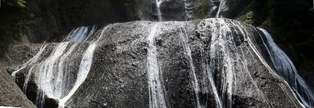 茨城袋田の滝のパノラマ１