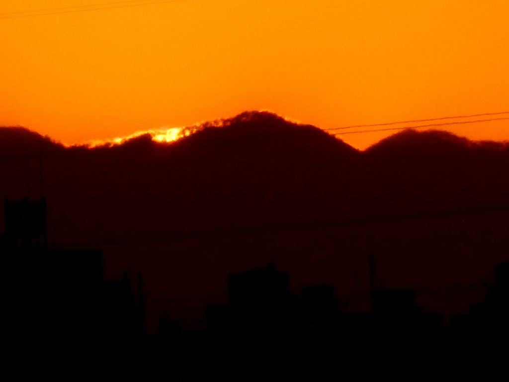 '22.11.03.16;41御正体山左裾野に落日