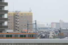 オレンジ色のラインの京成押上線