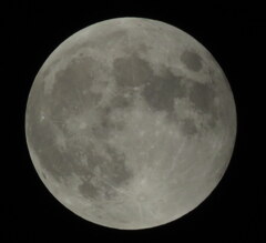 '22.11.08.22:17の満月