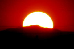 雲取山の大きな夕日