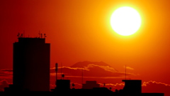雲被る富士の上