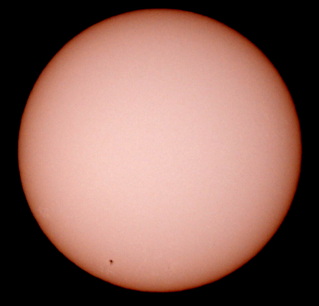 '22.11.18.09:50.5枚を画像処理した太陽面