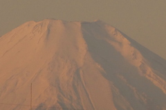 都内から、朝焼けの富士山