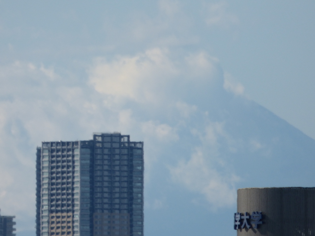 ちょっと荒れてる富士山