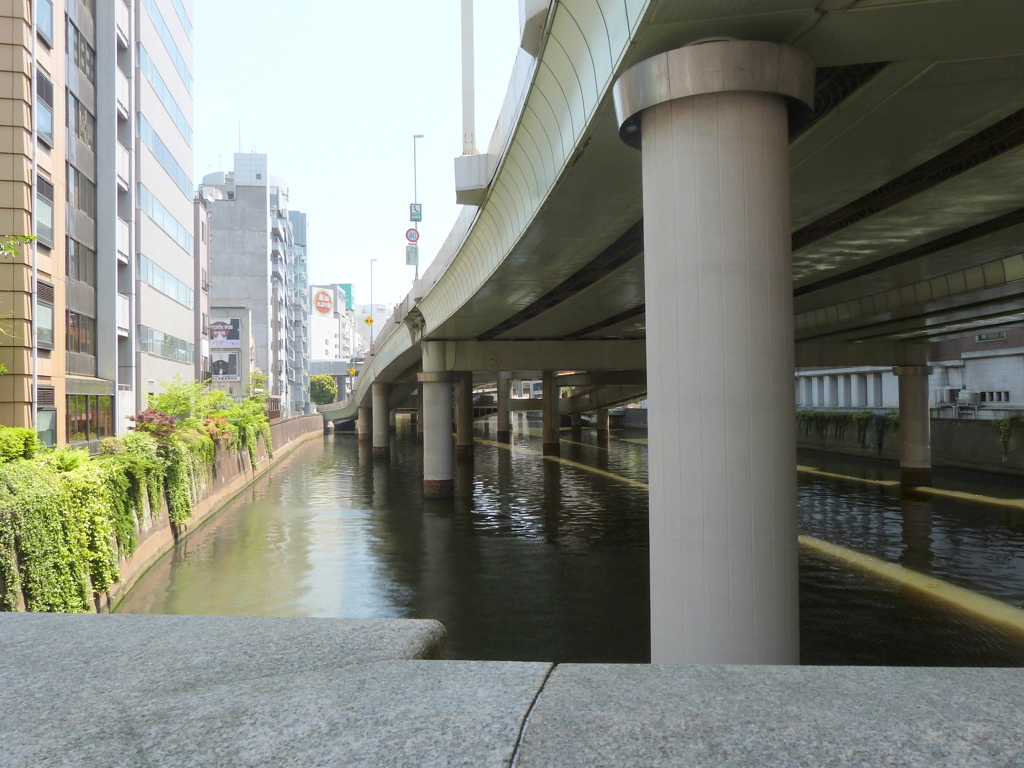 日本橋川