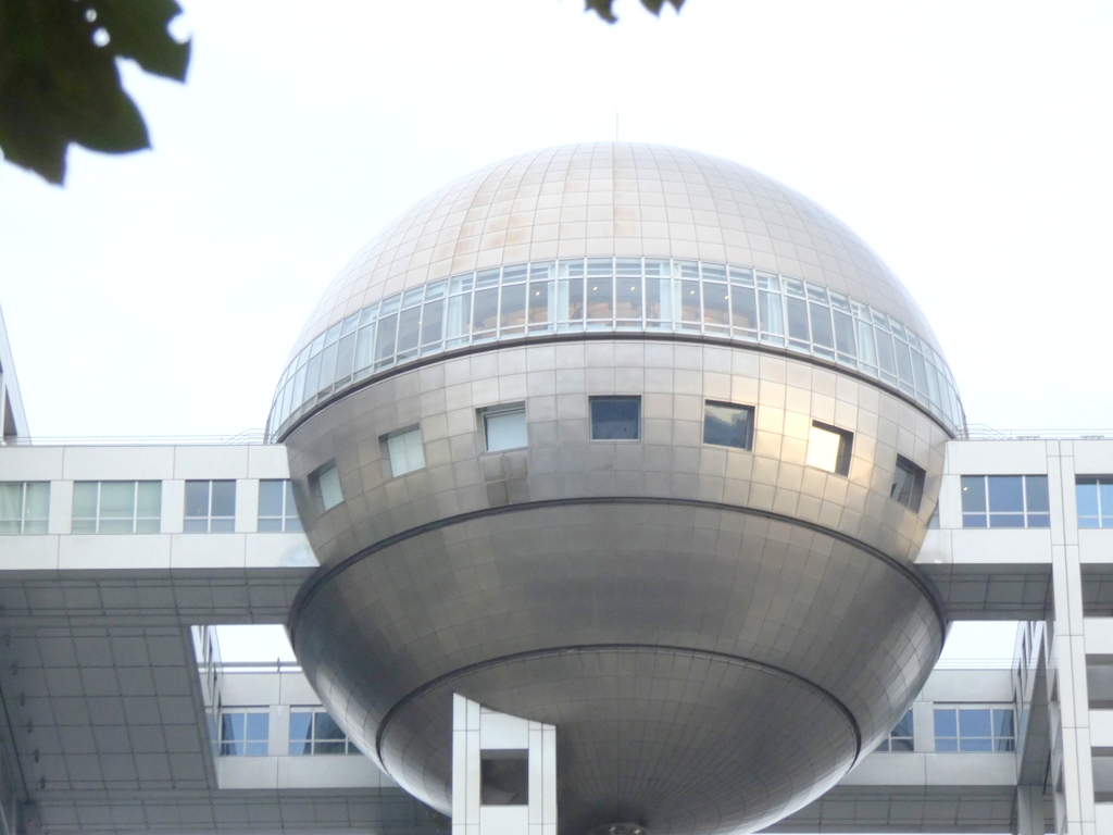 お台場のテレビ局の丸テラス