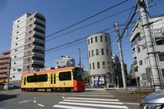 熊の前から町屋へ青空の都電荒川線