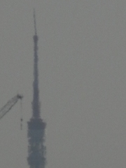 2011.3.11の大震災直後の東京タワーの先端が曲がっている