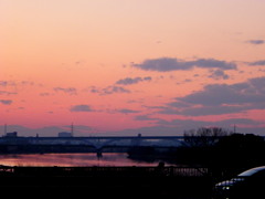 夕焼けの荒川上流方面