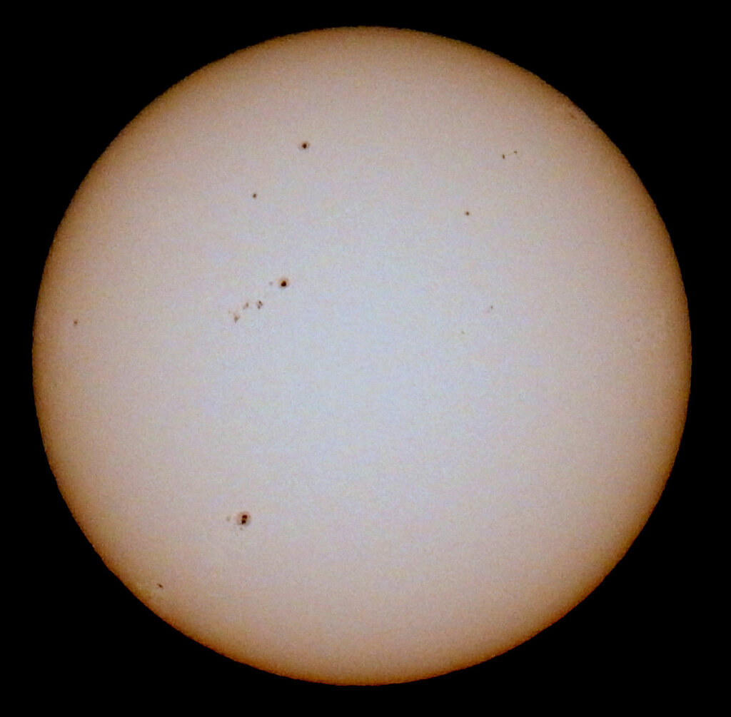 '23.03.07.08:39の5枚を重ね画像処理した太陽面