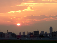 千住新橋から雲の夕焼け
