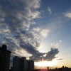西新井橋西の夕日の上の空