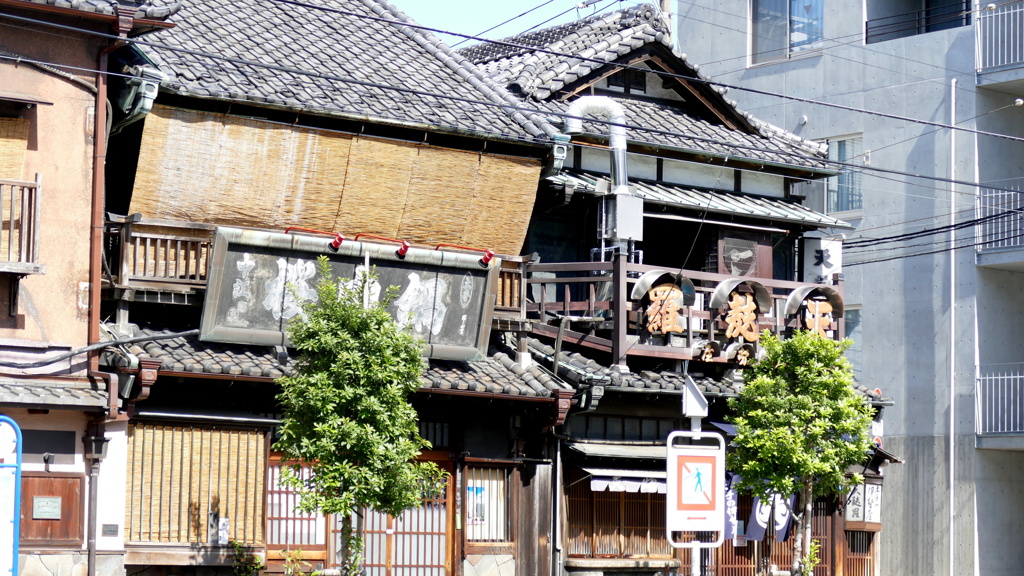 べらんめいの老舗２軒