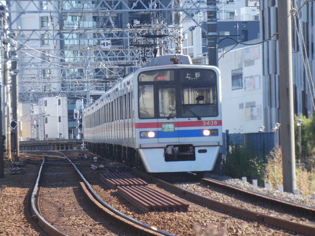 千住大橋駅から京成線