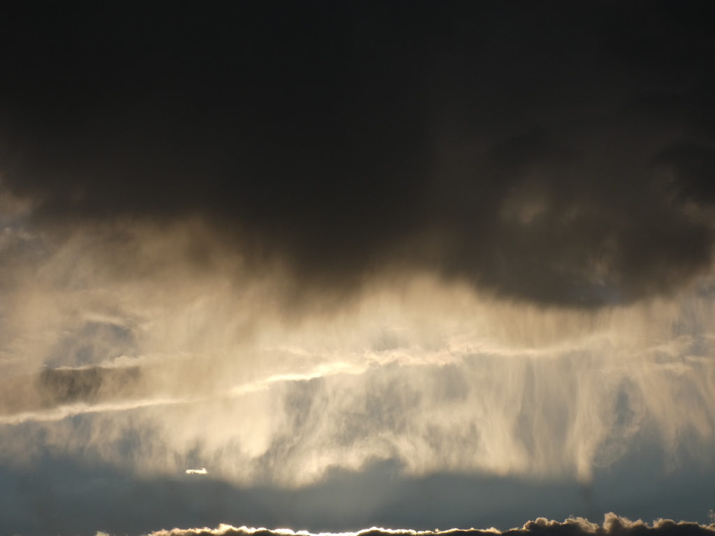 雲の間の出来事