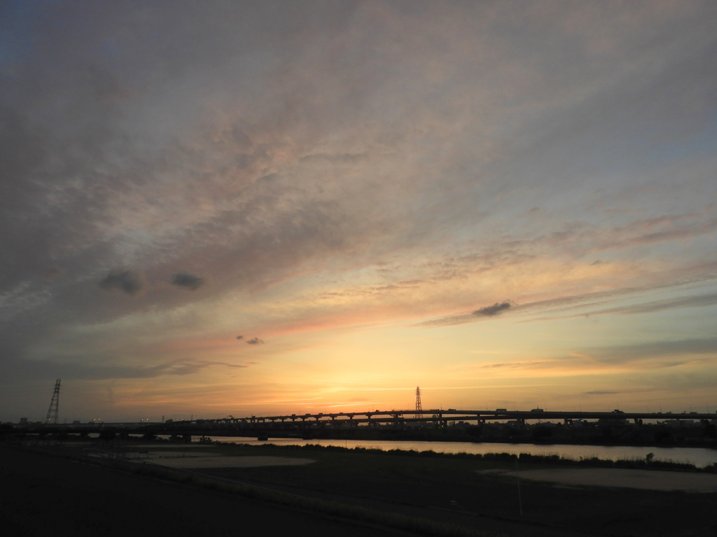 荒川土手の夕焼け