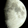 '23.03.31.18:21-22の10枚を重ね画像処理した月齢9.4の月