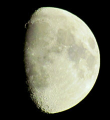 '17.10.30.18:41-42の8枚を重ね画像処理した月面