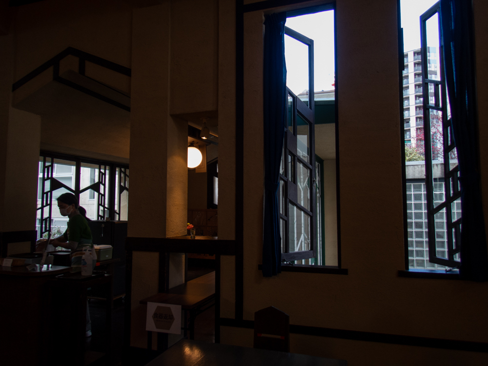 レトロなカフェ