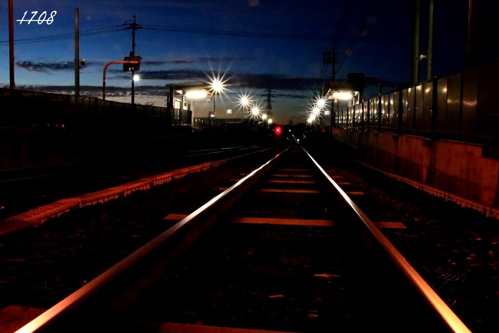 夕方の駅