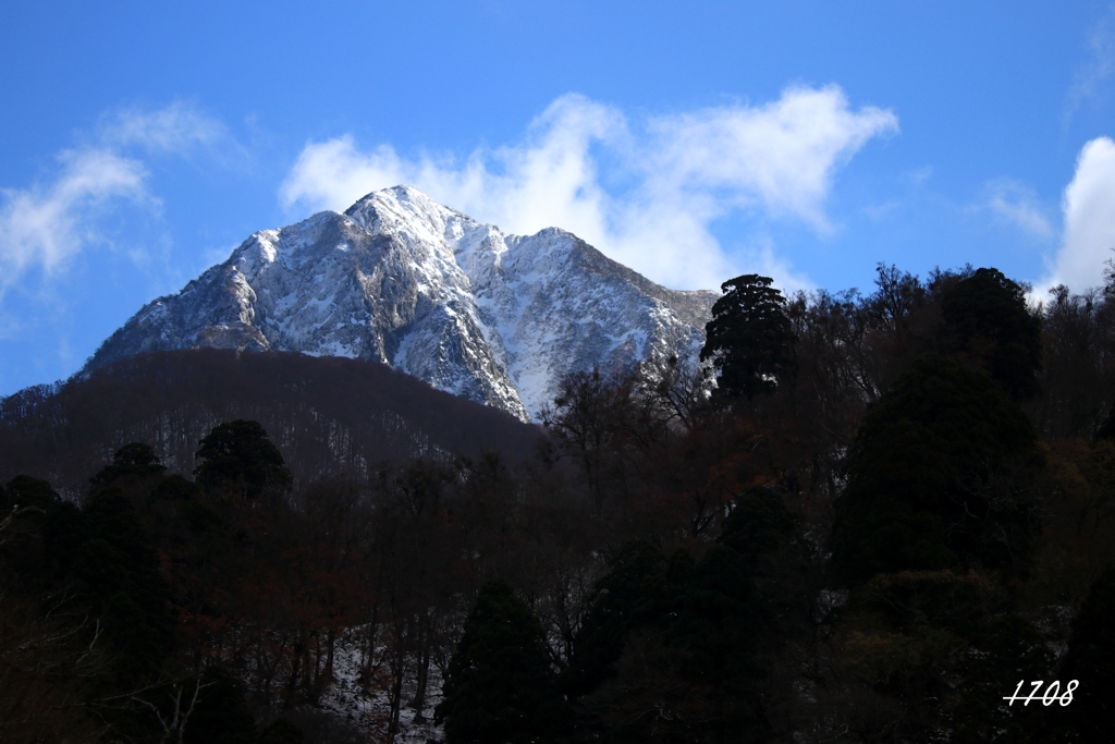 大山・三鈷峰