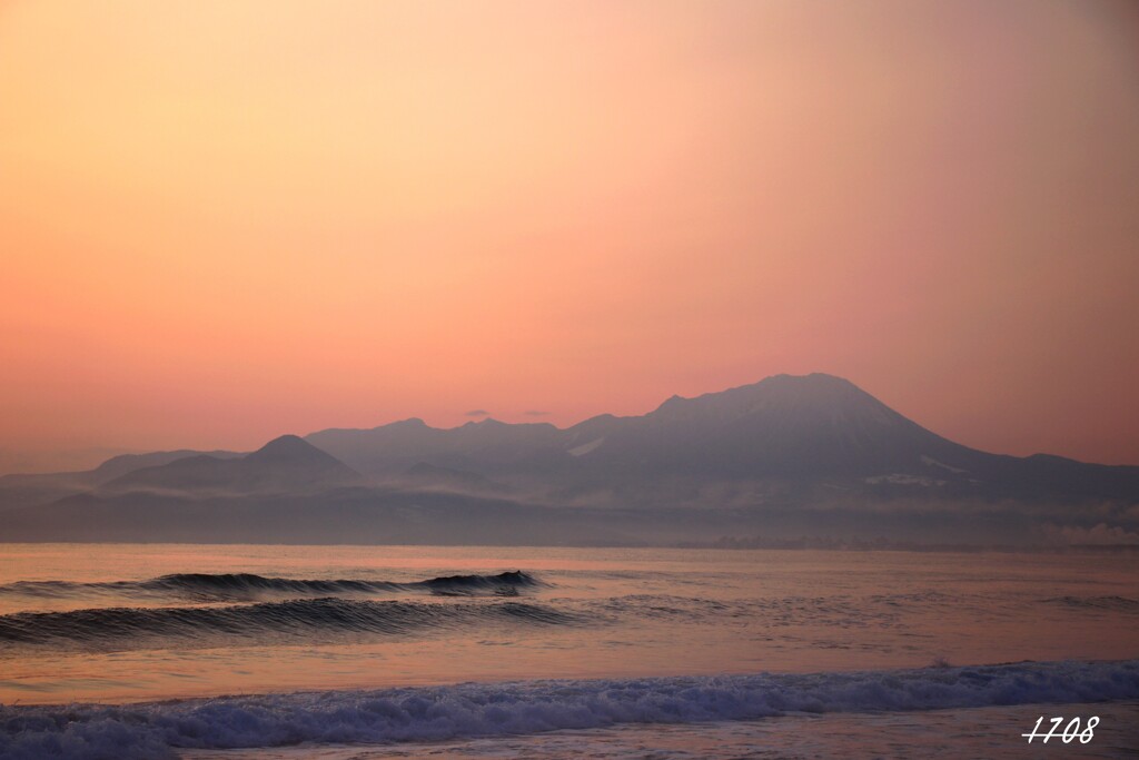 早朝の大山