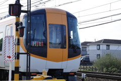 近鉄南大阪線河内天美駅にて