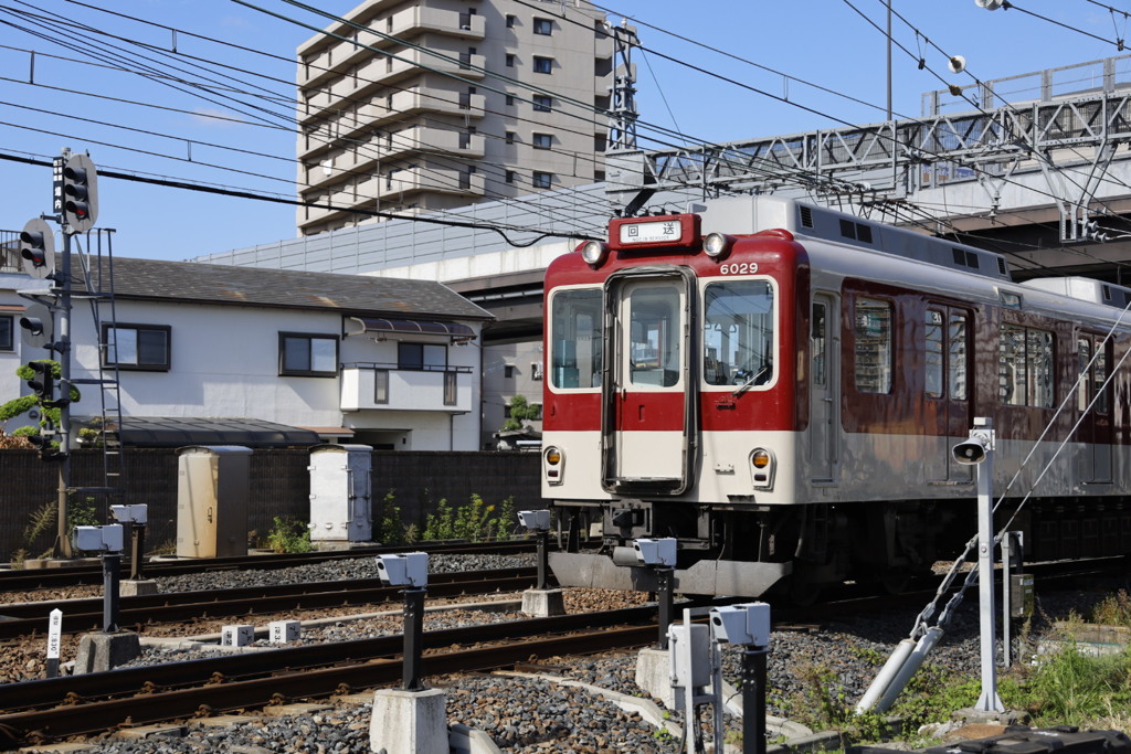 近鉄南大阪線河内天美駅にて