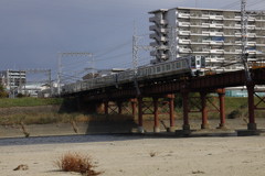 南海電車高野線浅香山駅大和川にて