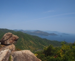 『傘山から宮島を望む』
