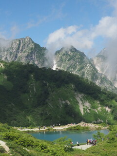 『八方池と白馬三山』