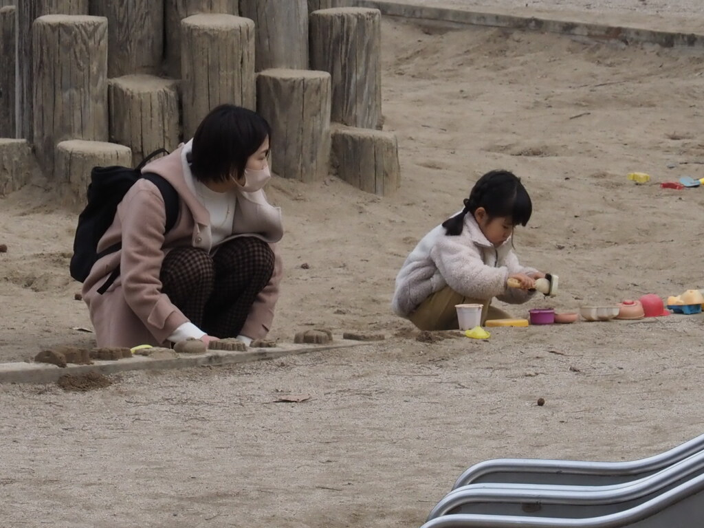 『砂遊びが大好き』
