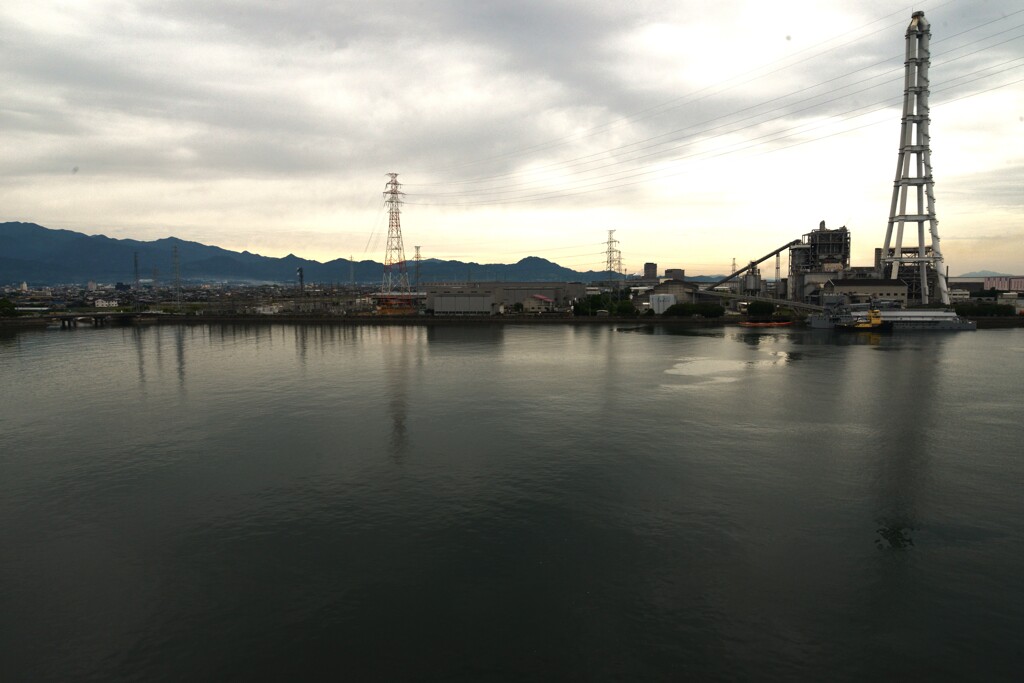 暁の空に　①。。。！